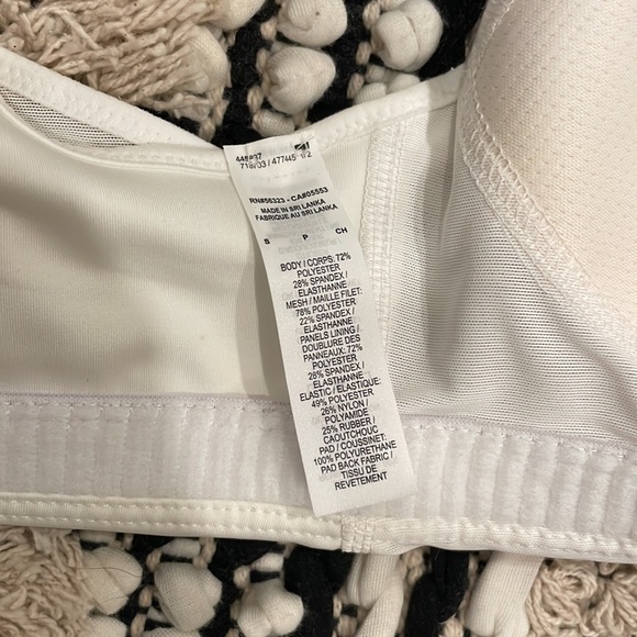 Nike front closure zip up sports bra - Picture 5 of 6